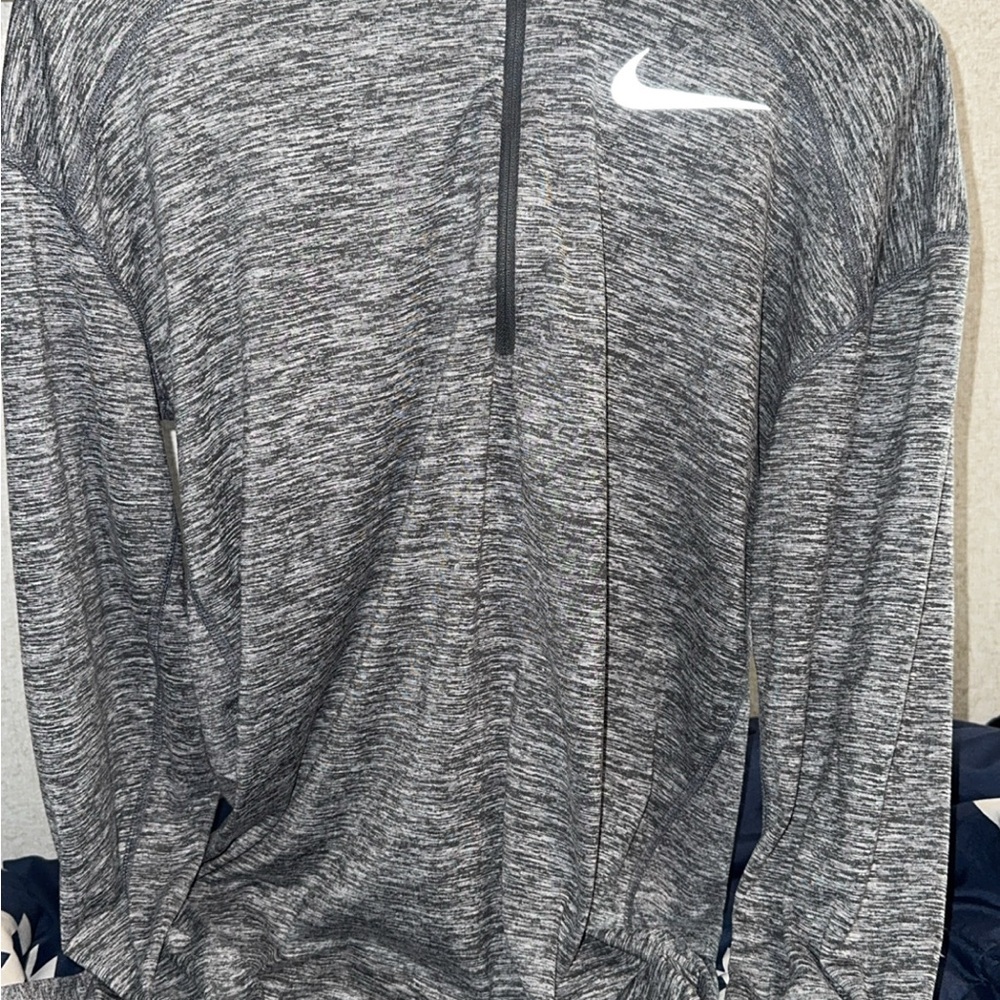 Nike Heathered Gray Quarter-Zip Top
